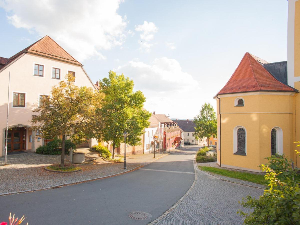 Pension Ferienwohnungen Frey Tännesberg エクステリア 写真